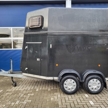 Blomert paardentrailer zadelkamer **