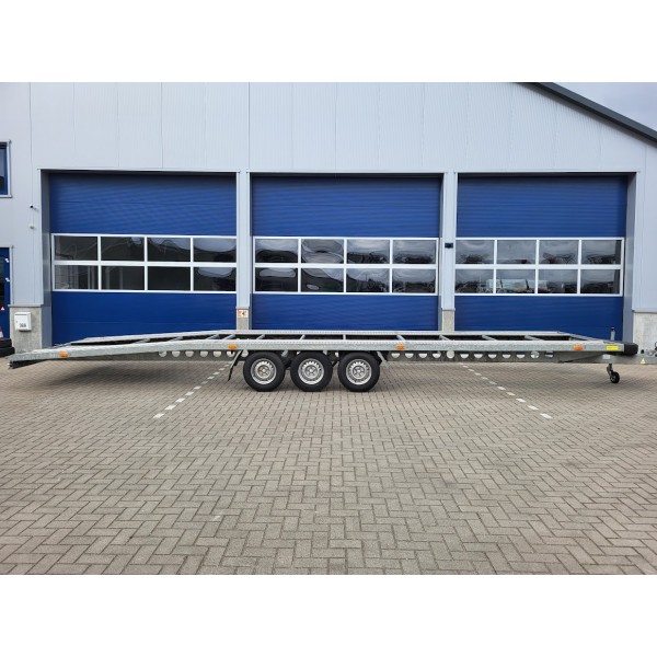 Autotransporter 3500 kg 3-asser 2018*