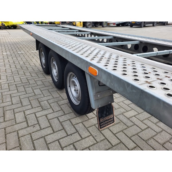 Autotransporter 3500 kg 3-asser 2018*