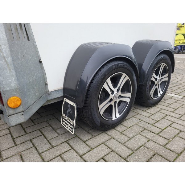Bucker Careline Paardentrailer **