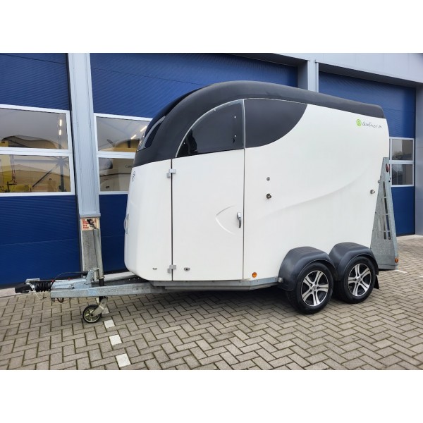 Bucker Careline Paardentrailer **