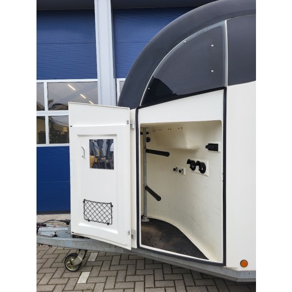 Bucker Careline Paardentrailer **