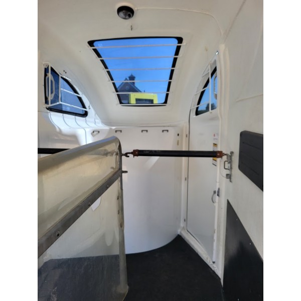 Bucker Careline Paardentrailer **