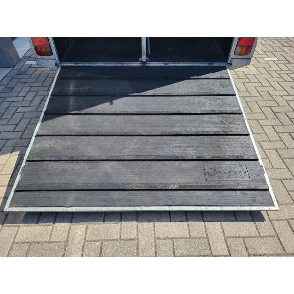Bucker Careline Paardentrailer **