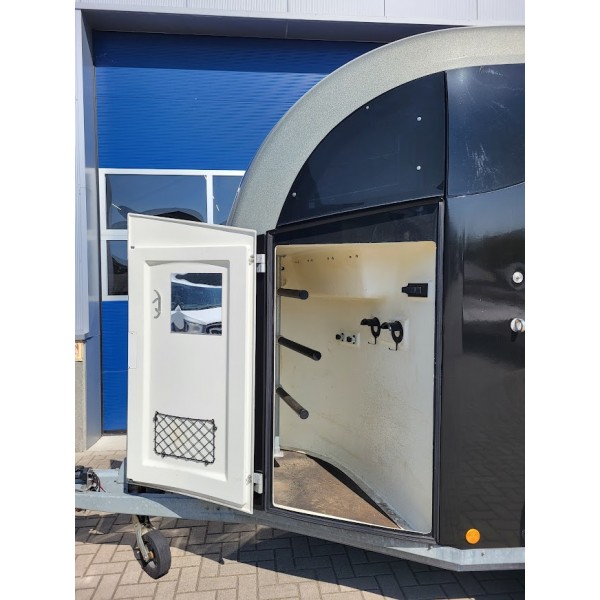 Bucker Careline Paardentrailer **