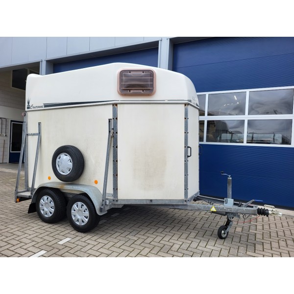Harde Henra 2 paardentrailer **